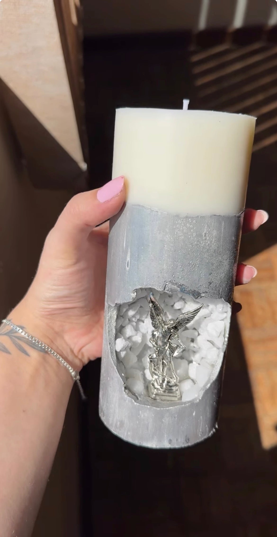 Vela Artesanal São Miguel Arcanjo - Prata Celestial e Cristais Brancos